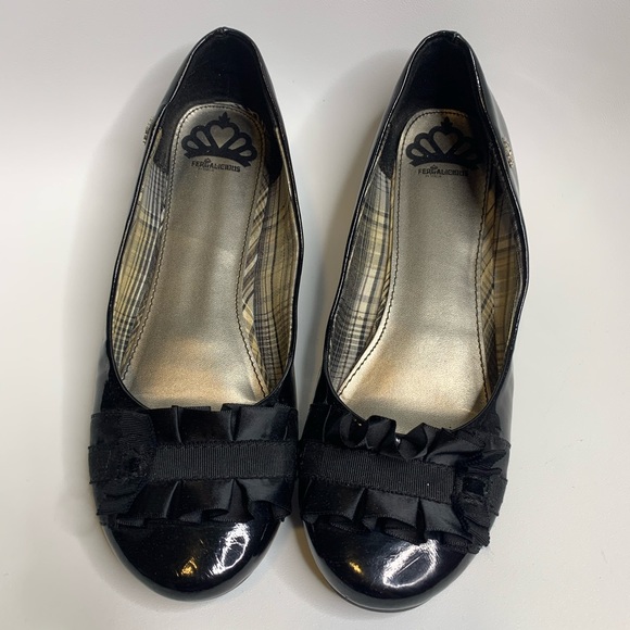 Fergalicious Shoes - Fergalicious dressy black flats